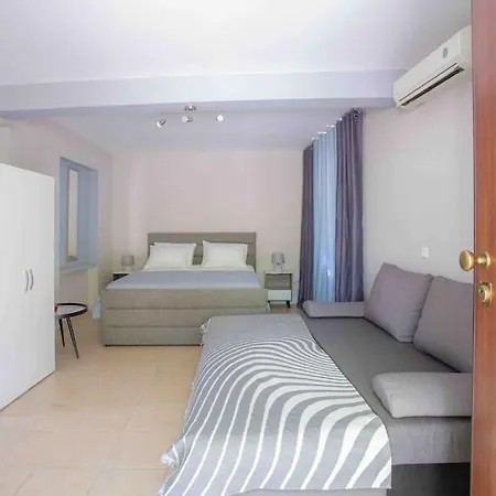 Anthia Private A Breath Away From Beaches Άγιος Νικήτας